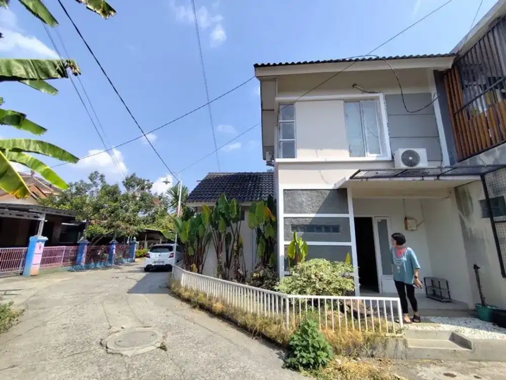 Rumah Furnished 2 Lantai Dekat Kampus ISI Yogyakarta - Hunian Modern di Panggungharjo Sewon.