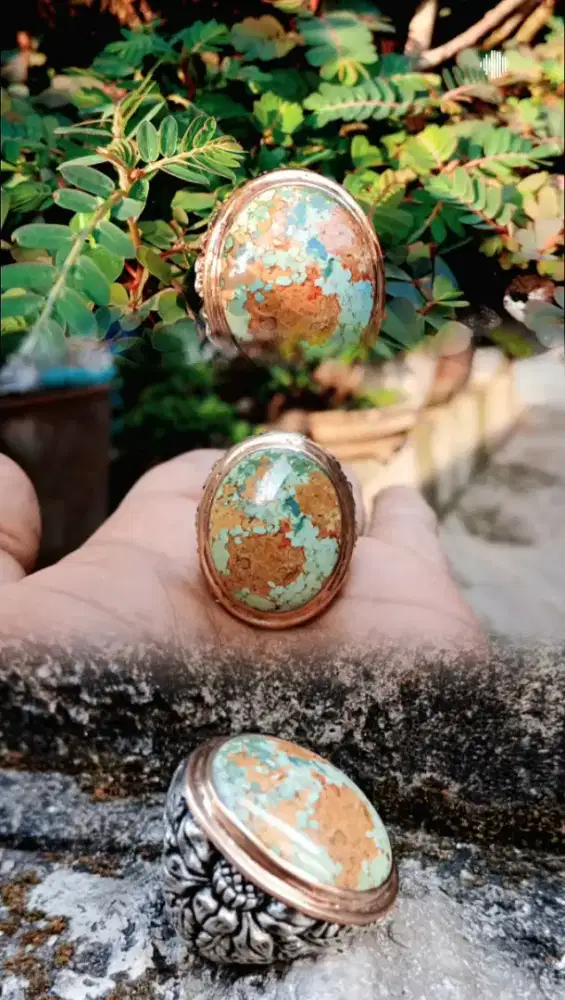 Batu Pirus Persia Lawas serat emas