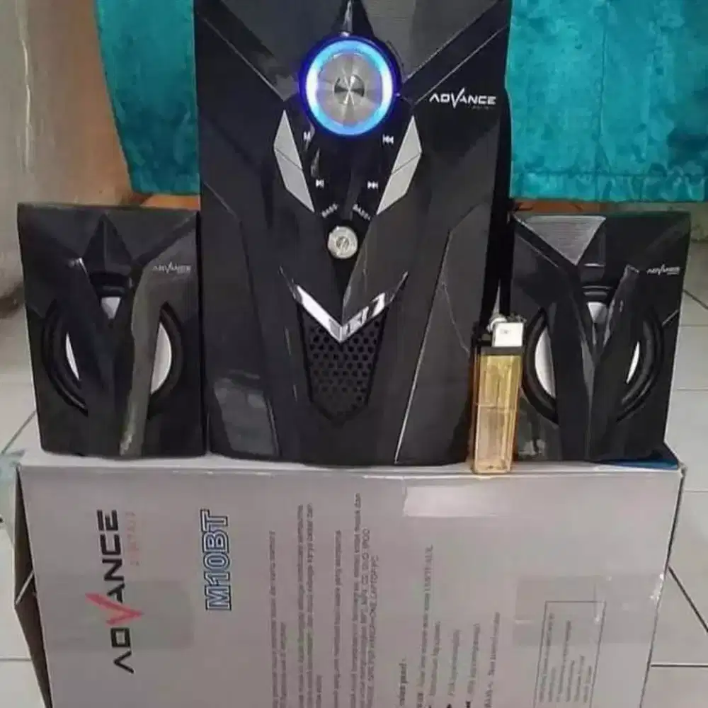 Speaker m10 bluetooth dan radio FM baru