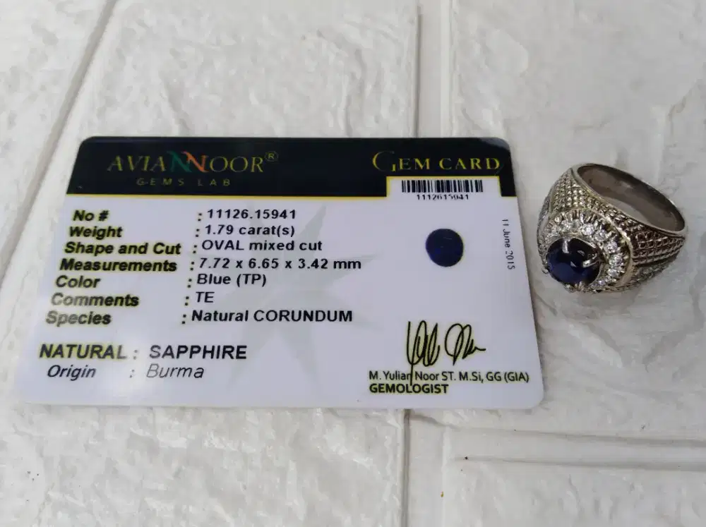 Sapphire size kantoran ring perak