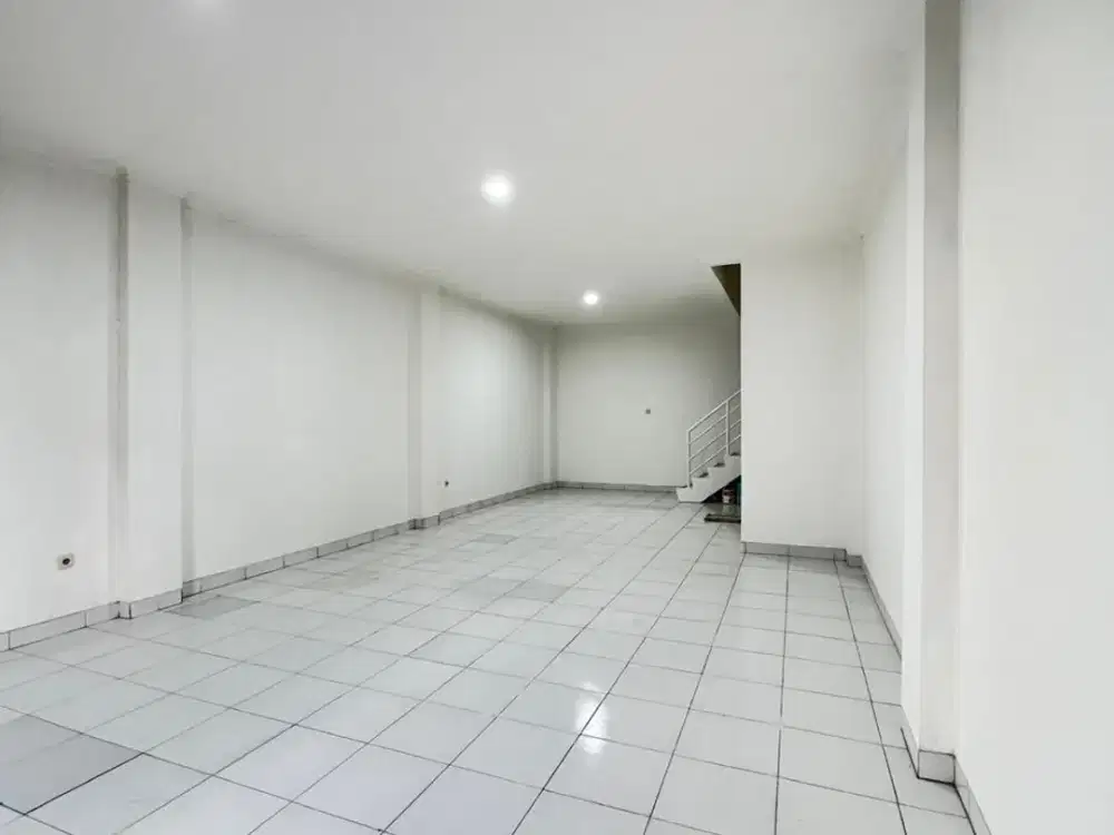 TERMURAH RUKO 2,5 LANTAI SUDAH DIRENOVASI ITC KOSAMBI BANDUNG STRATEGIS