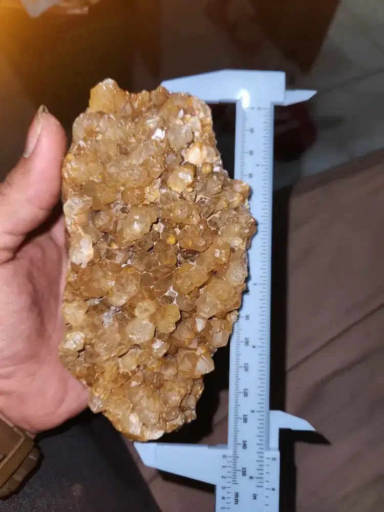Batu kristal kuarsa