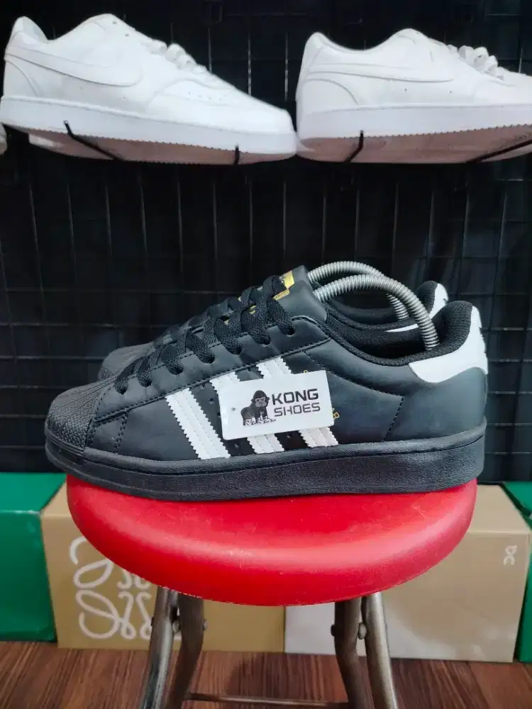 SEPATU ADI  SUPER STAR  BLACK WHITE