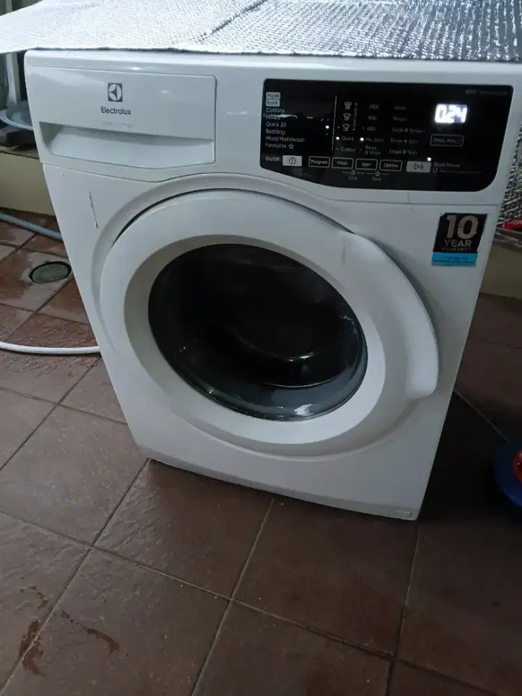 Mesin Cuci Electrolux