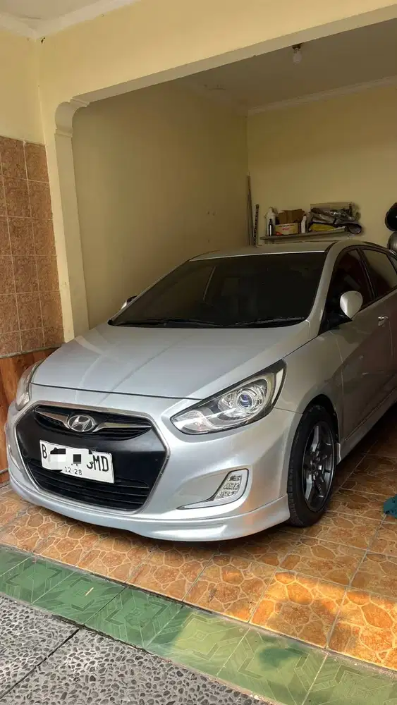 2014 Hyundai Avega