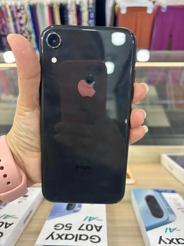 Handphone second XR 128gb
