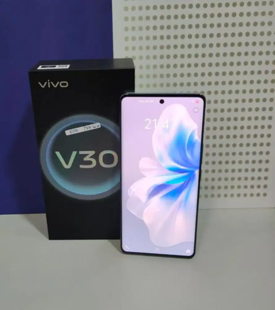 Vivo V30 5G Ram 12Gb/512Gb lengkap