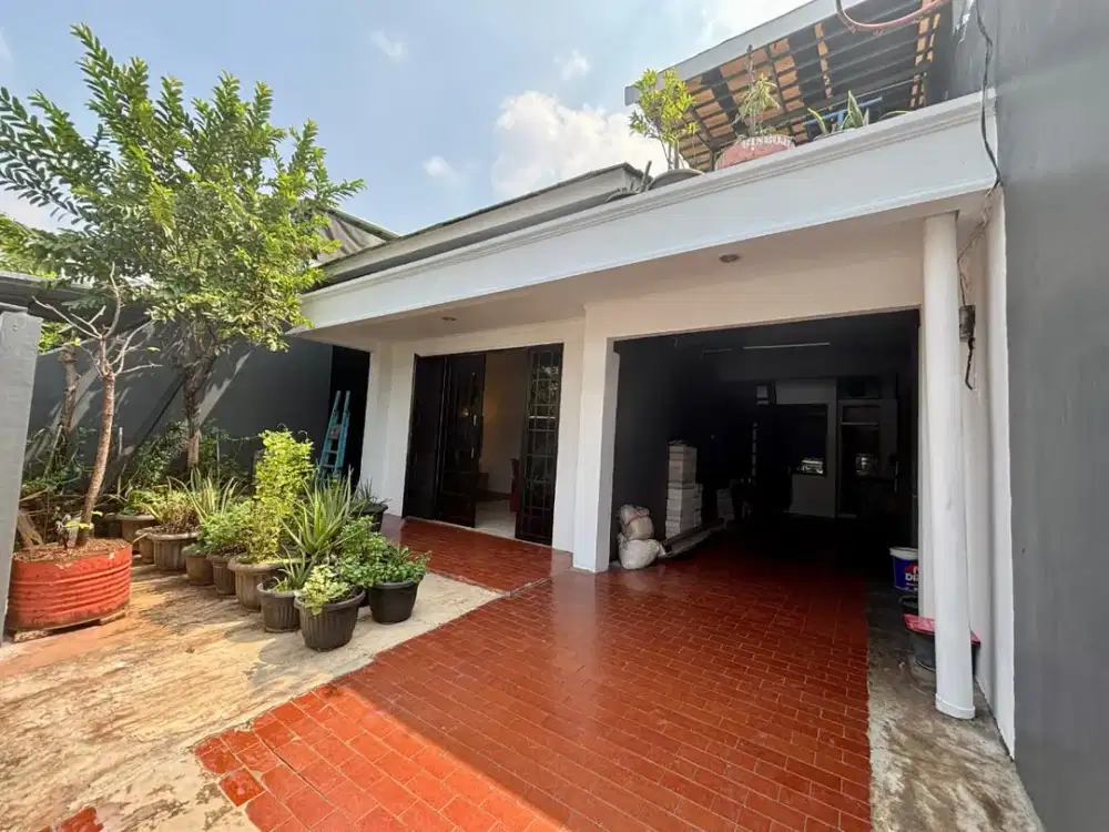 Dijual Rumah di Cipinang Lontar - Lokasi Strategis