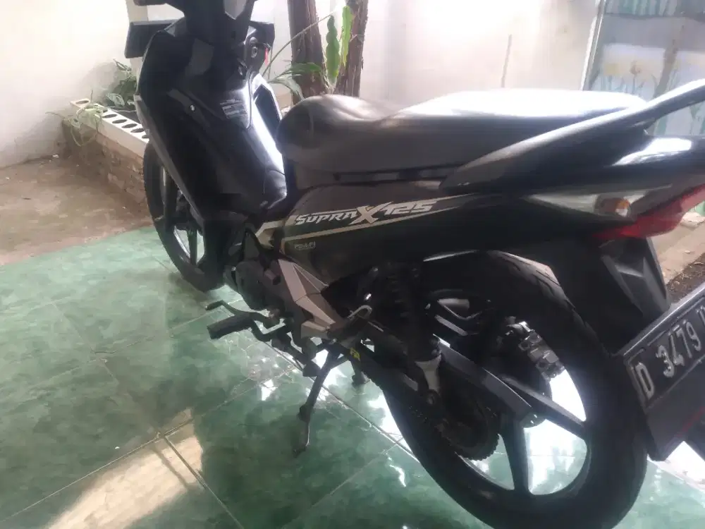 Supra x125 fi tahun 2017 harga nego