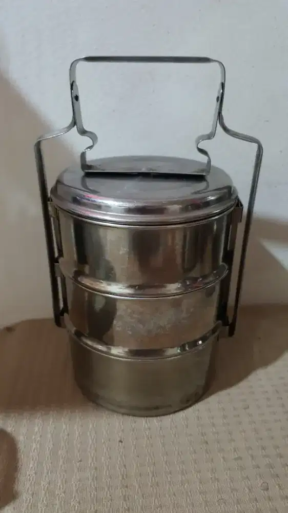 Rantang stainless 3 susun