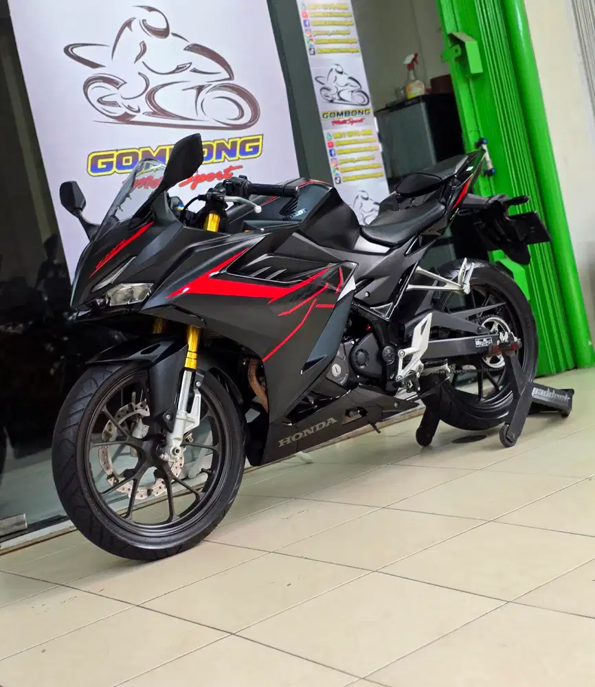 HONDA CBR 150R 2021