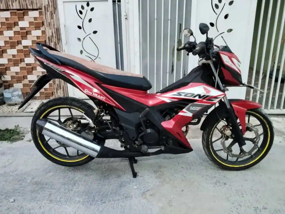 Honda Sonic 150R thn 2015 di Tangerang