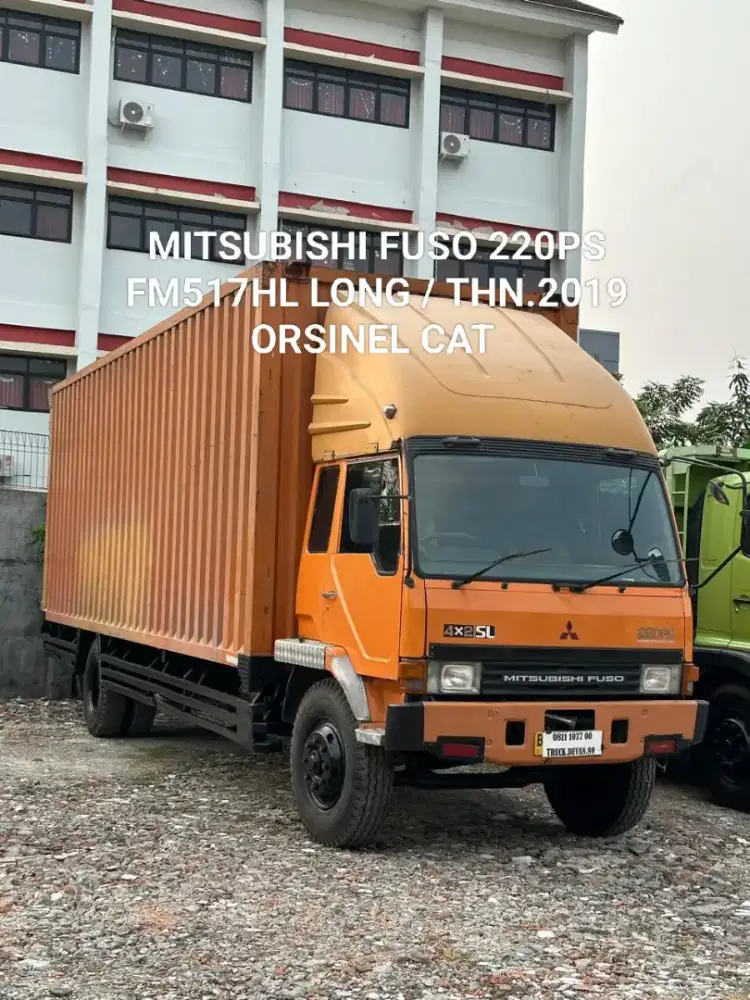 MITS.FUSO FM517HL LONG 220PS BOK CONTENER ENGKEL TANGAN PERTAMA