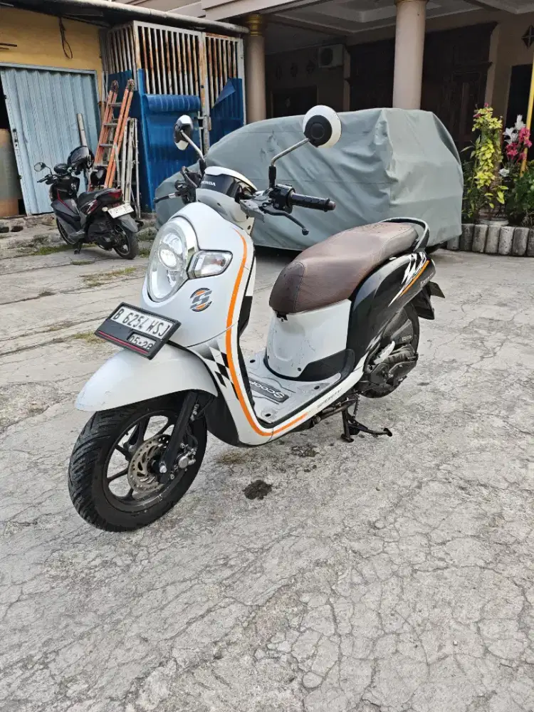 DJUAL HONDA SCOPOY 2018