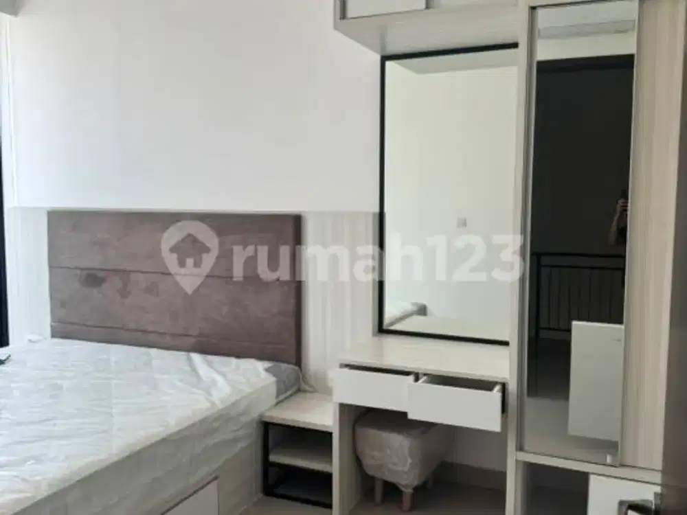 Disewakan Rumah Full Furnished 6X10 Cluster Milenial Pik 2 Ext