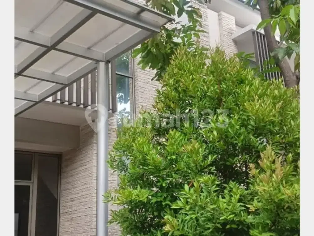 Disewakan Rumah Cluster Riverside Boulevard Pik2
