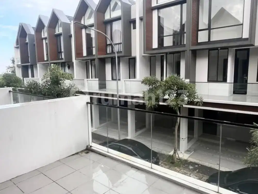 Disewakan Rumah Cluster Osaka Residence Pik2