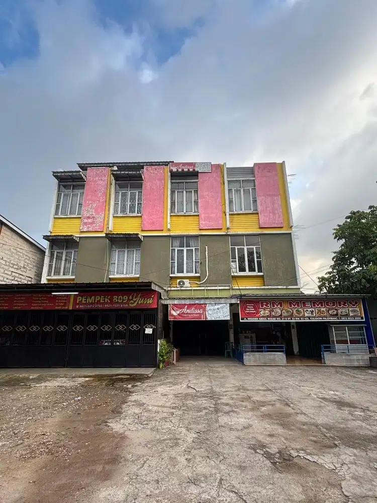 Ruko di Simpang Pusri Dijual