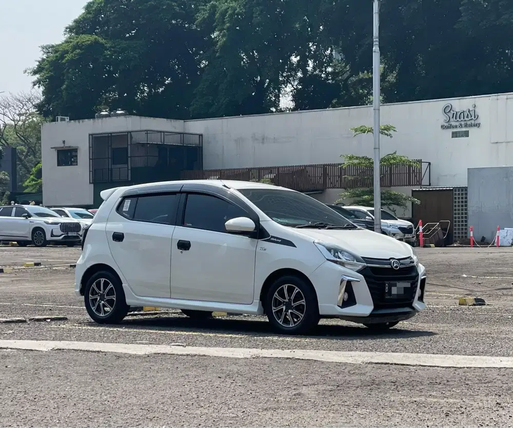 TERMURAH!! DAIHATSU AYLA R 1.2 MT MANUAL 2020 PUTIH