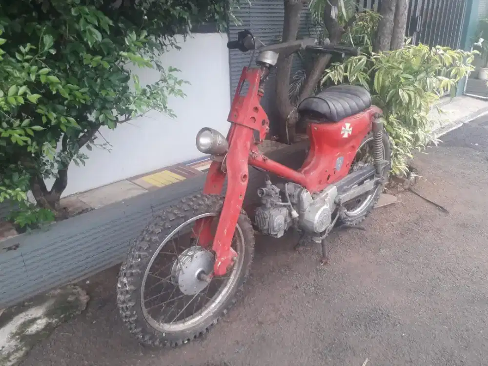 HONDA ASTREA 800 Bahan
