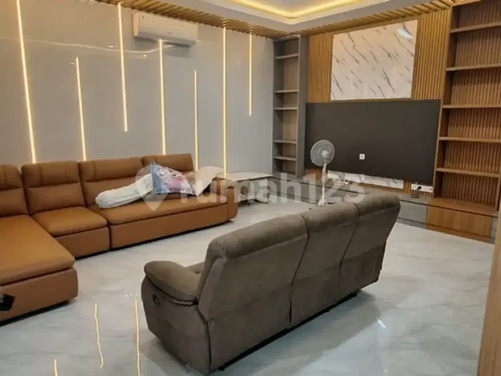 Disewakan Murah Rumah Cluster Dallas Pik2 Ext