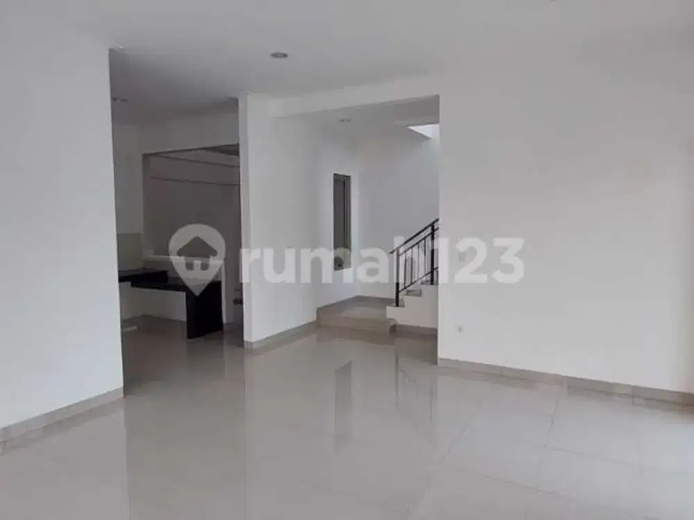 Disewa Rumah Tahap 2 Pik 2 Uk 8x12.5 Hoek Kosongan