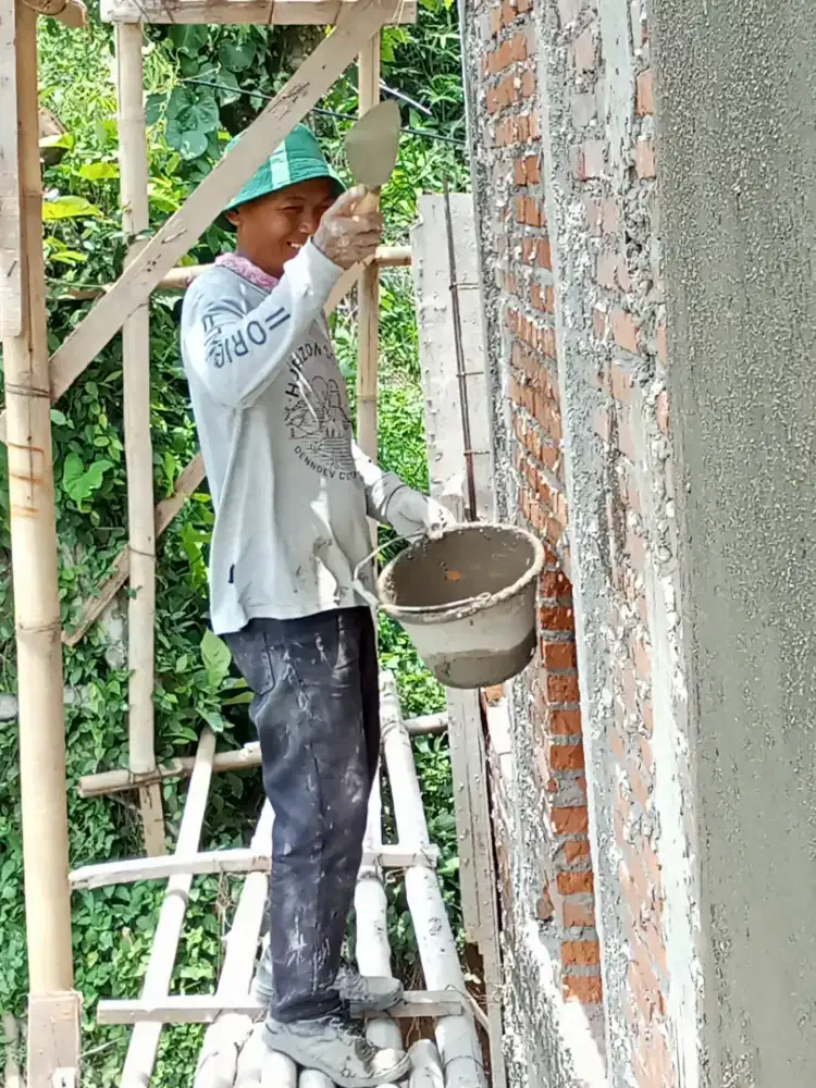 Jasa tukang bangunan borongan atau harian