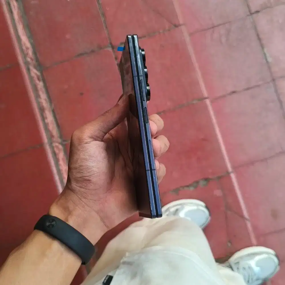 SAMSUNG Z FOLD 7 12/512 GARANSI SEI SAMPAI OKTOBER