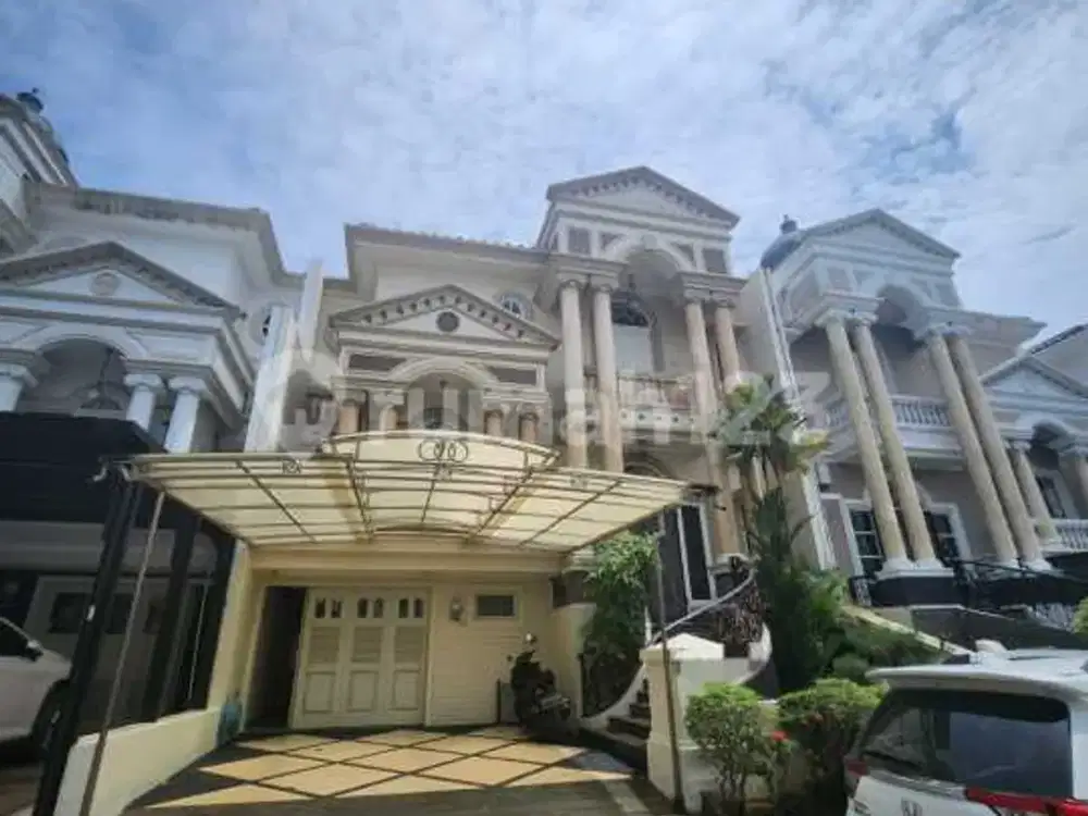 Dijual Rumah Mewah Pik Furnish Bagus Kolam Renang Strategis