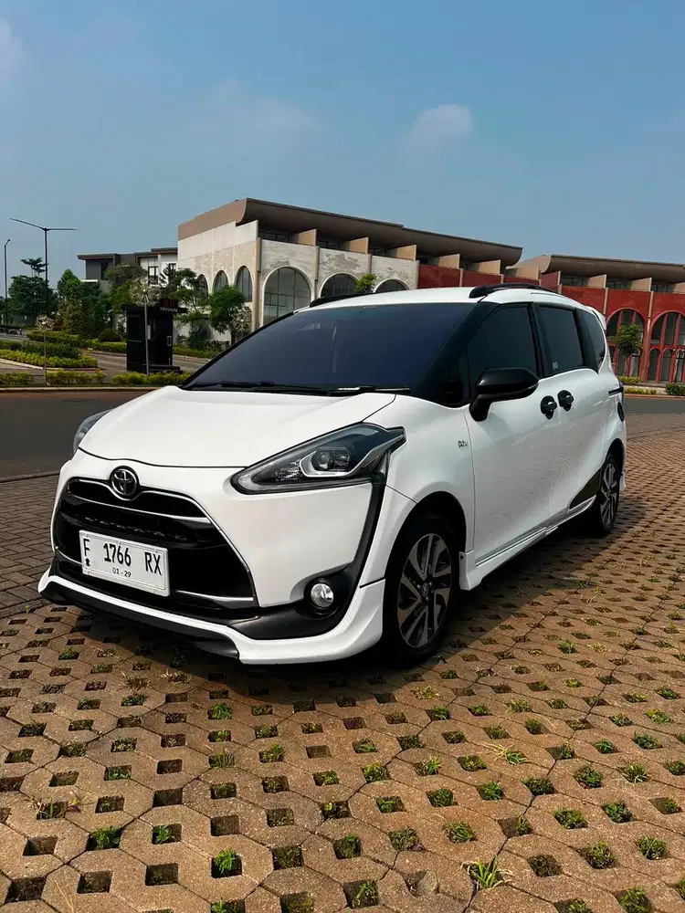 Toyota Sienta Q Automatic 2018