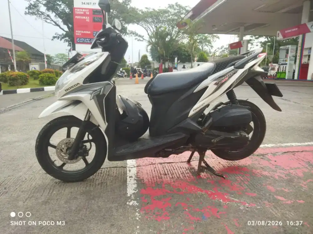 VARIO KZR PUTIH 2013