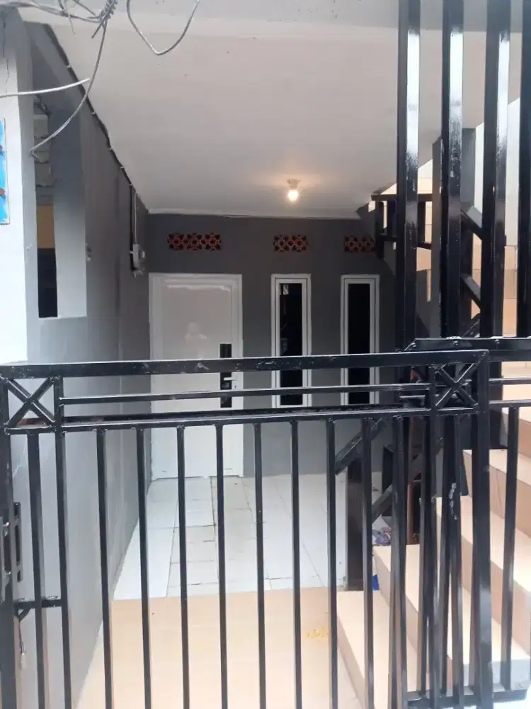 DIJUAL CEPAT Rumah kontrakan 2 lt Menteng Atas  di belakang Kuningan