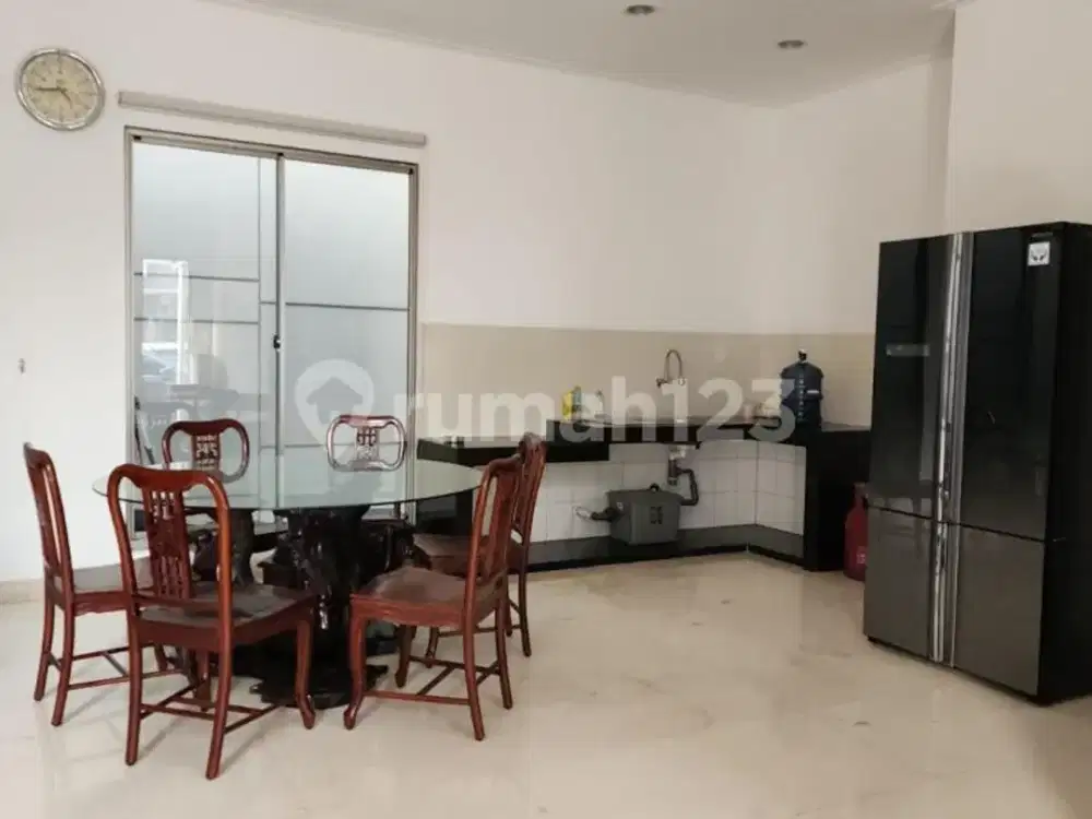 Disewakan Cepat Rumah Full Furnish Bagus Mewah