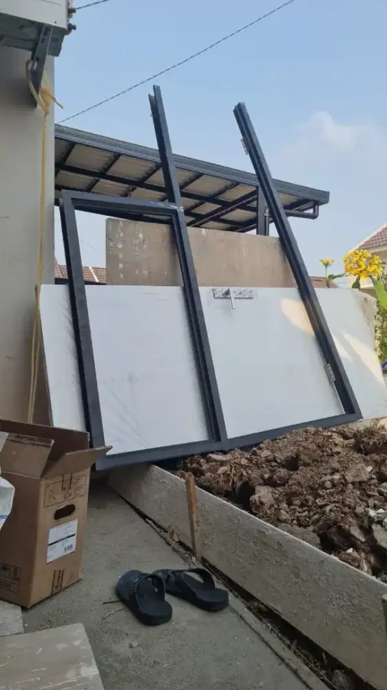 Kusen dan Pintu Bekas