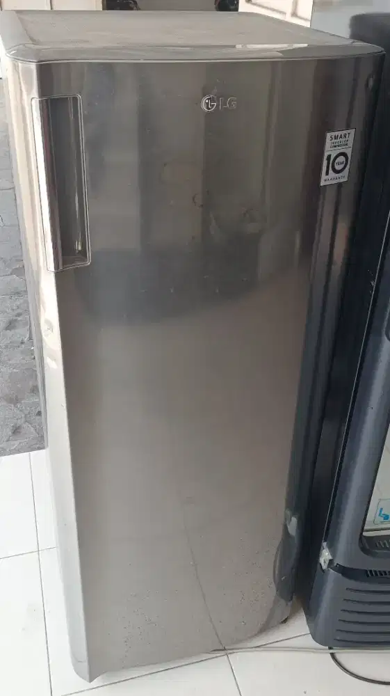 DI JUAL FREZEER LG INVERTER 6 RAK