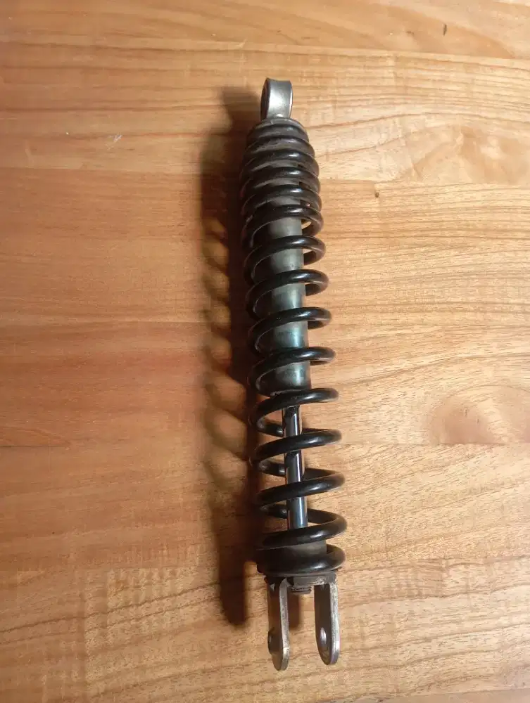 Shockbreaker belakang motor yamaha m3