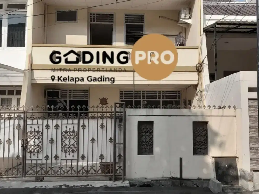 RUMAH 2LT SIAP HUNI DI KOMPLEK JANUR KUNING KELAPA GADING JAKARTA UTARA