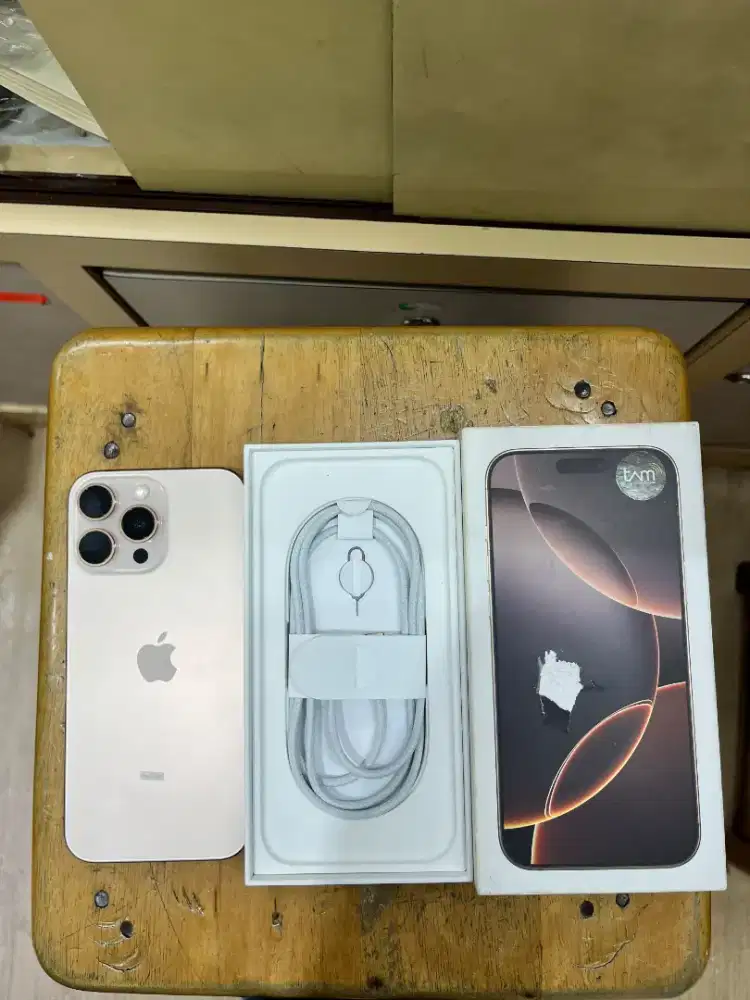 iPhone 16 pro max 256 ibox