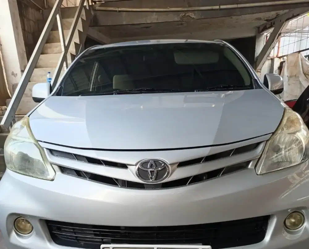 Toyota Avanza e matic 2013