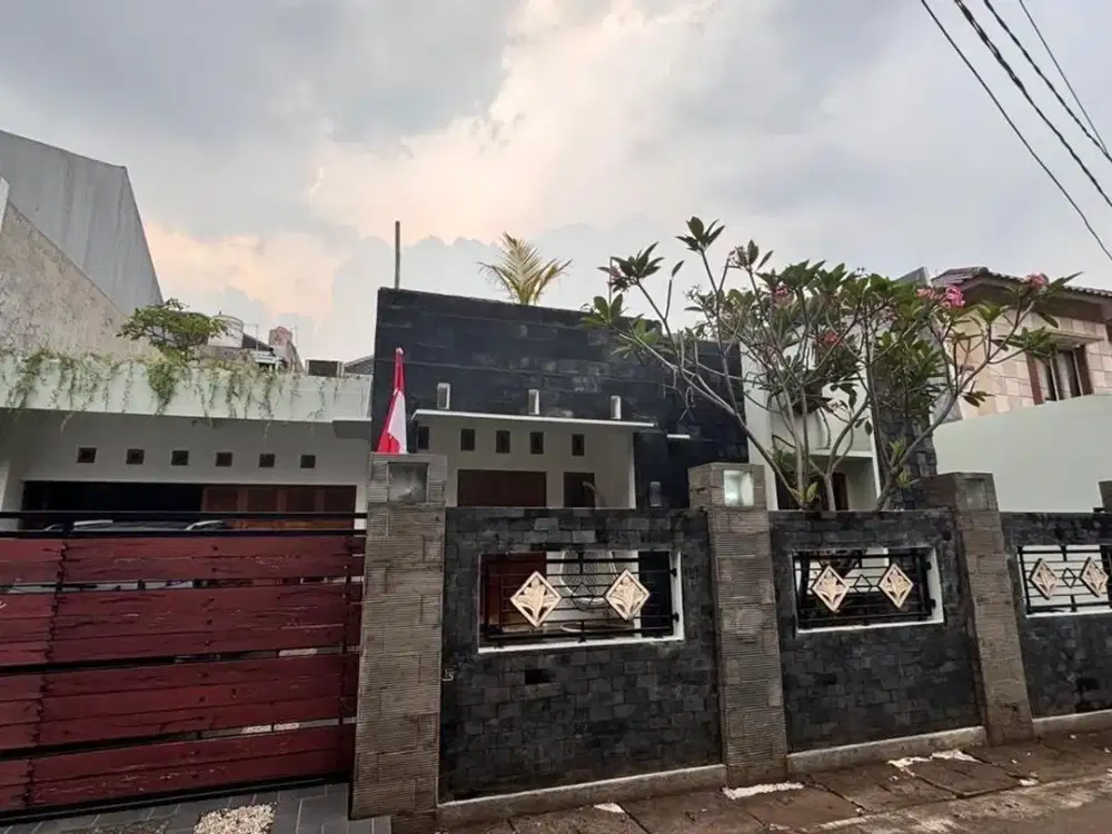 Rumah Luas 4 Kamar 15 Menit ke Mall Cipinang Indah Dibantu KPR J-49329