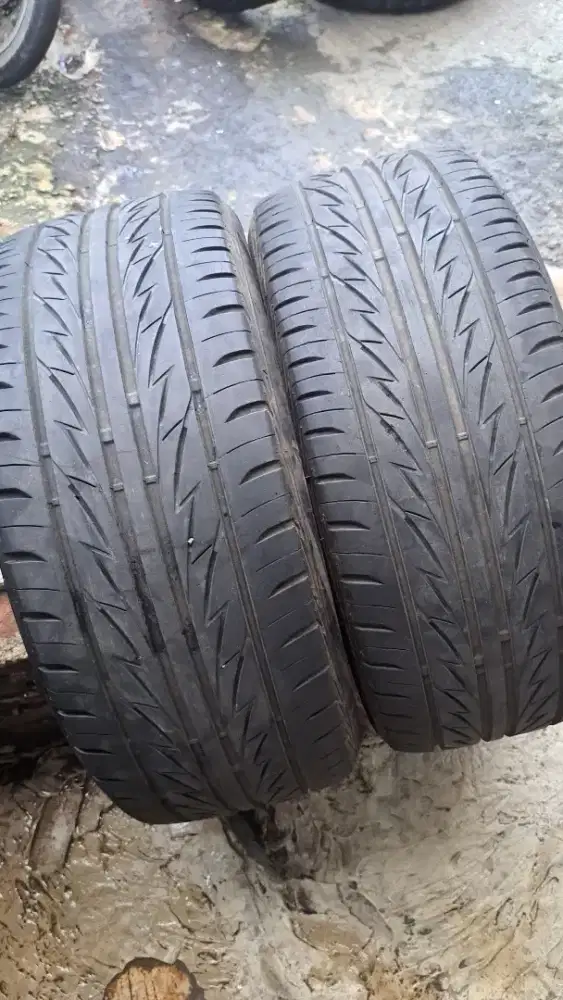 Ban 245 45 18 bridgestone r18