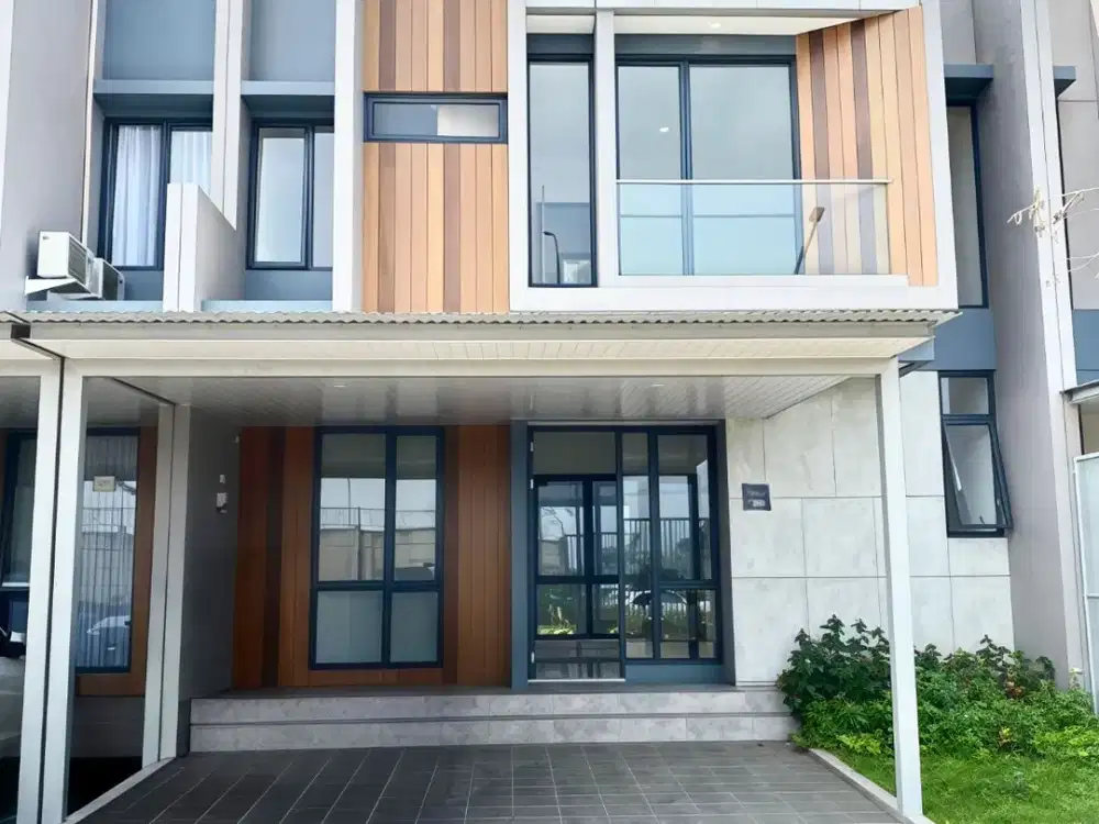 Rumah 4 BR di Grand Freja BSD, Tangerang Selatan