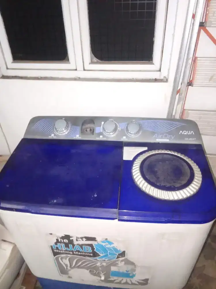 Mesin cuci 2 lobang merk AQUA normal