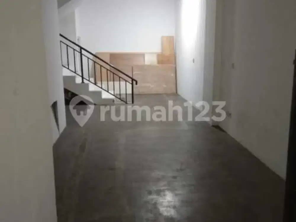 Disewakan Ruko Elang Laut Premium Dekat Starbucks, Indomaret,Jne