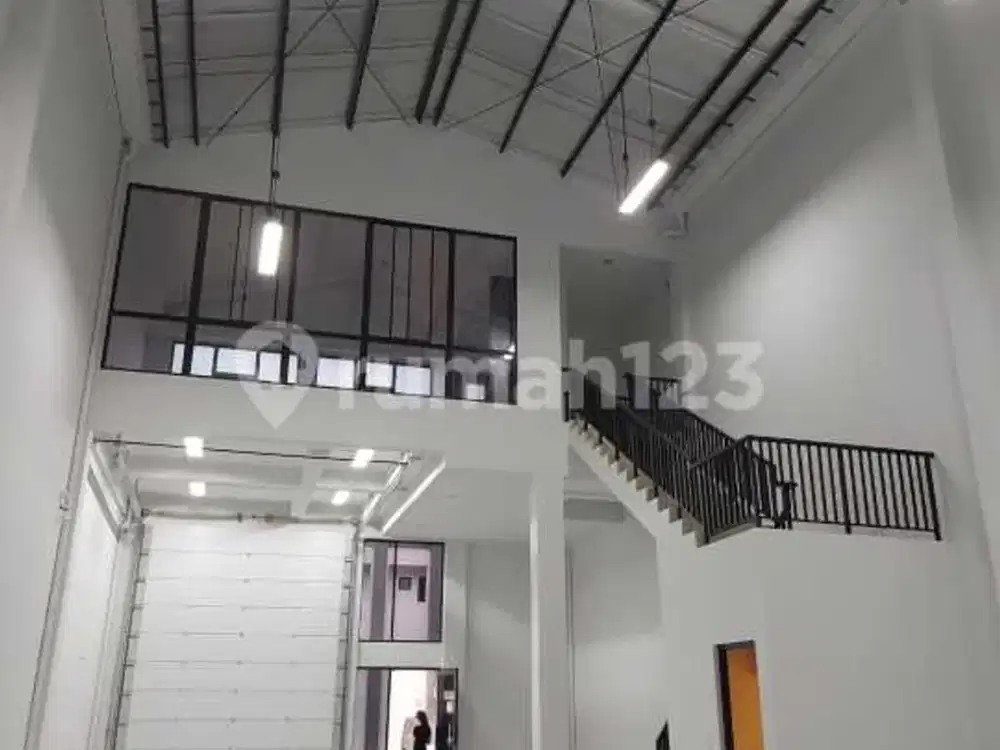 Disewakan Gudang Bizpark Multiguna Pik2 6X20, Ada Office