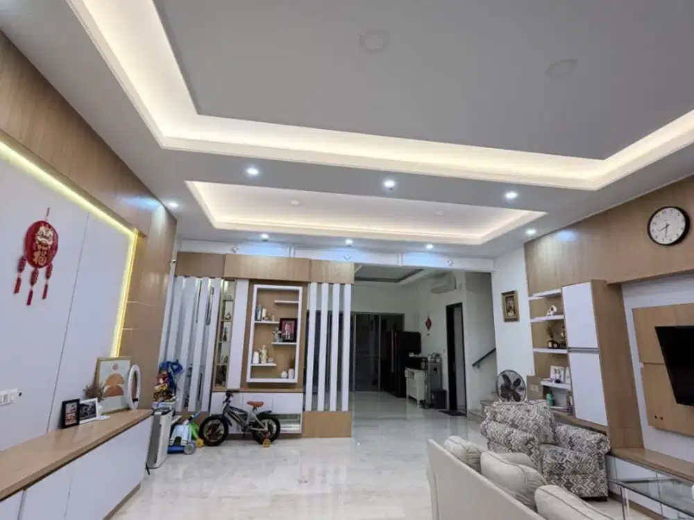 dijual rumah mewah di pik1 cluster concerto 10 x20, siap huni
