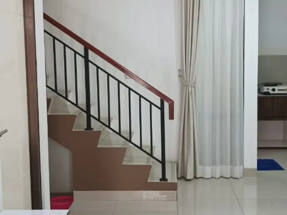 Disewakan Rumah Semi Furnish Pinetree Citra Raya
