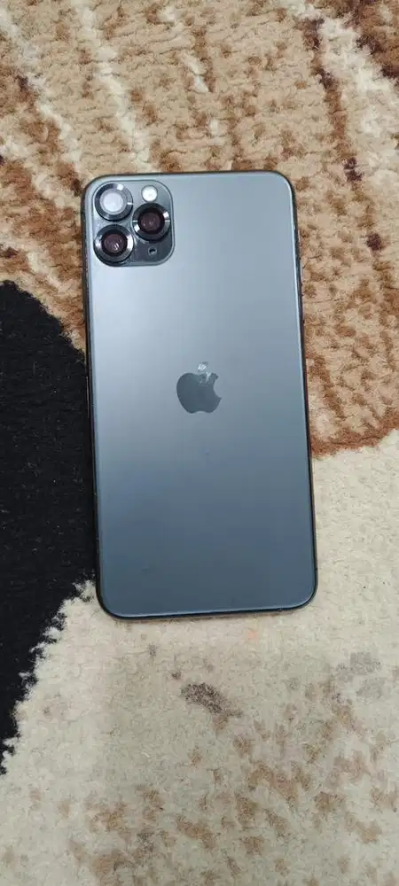 Dijual iphone 11 promax 64 GB fullset
