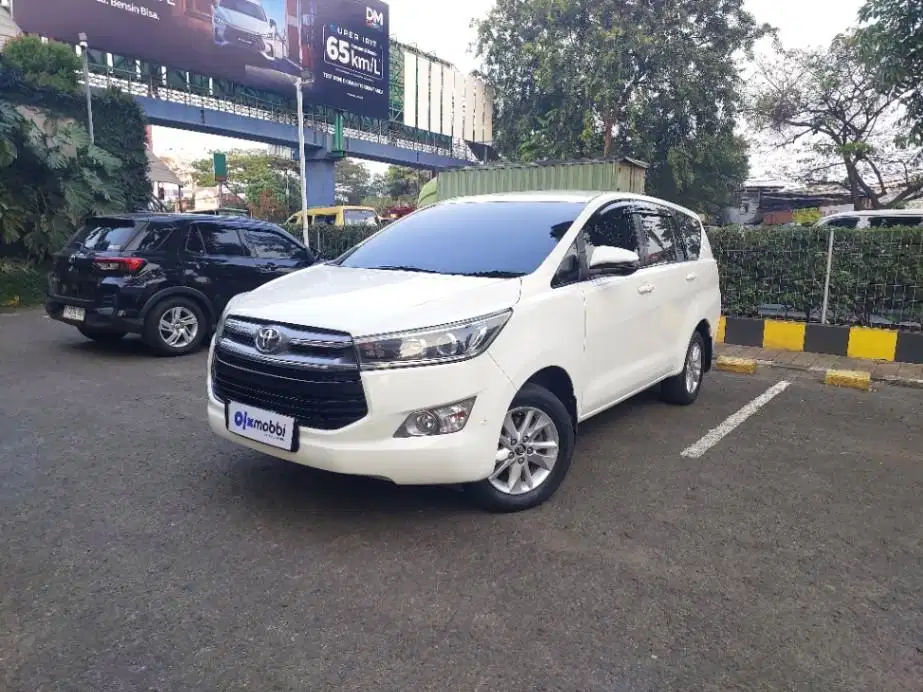 LOW DP Toyota Kijang Innova 2.4 V Solar-AT 2019 BYT