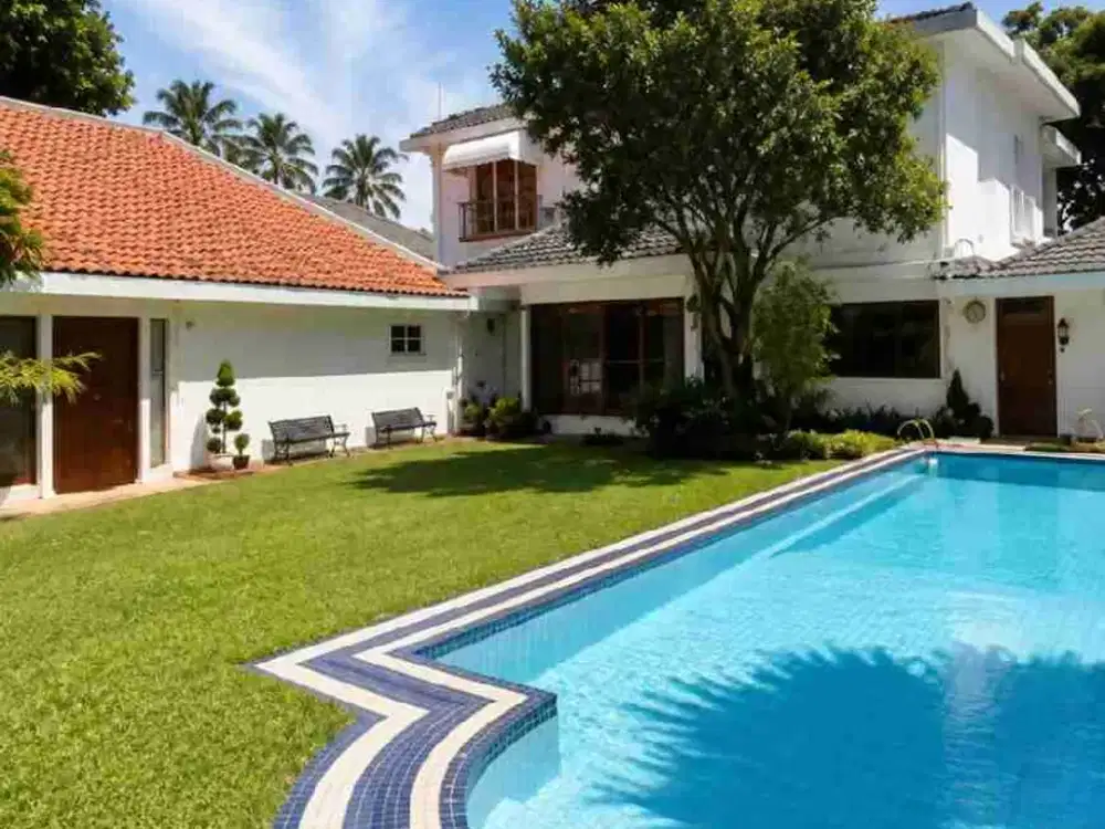 JUAL RUMAH LOKASI PRESTISIUS DI MENTENG JAKARTA PUSAT